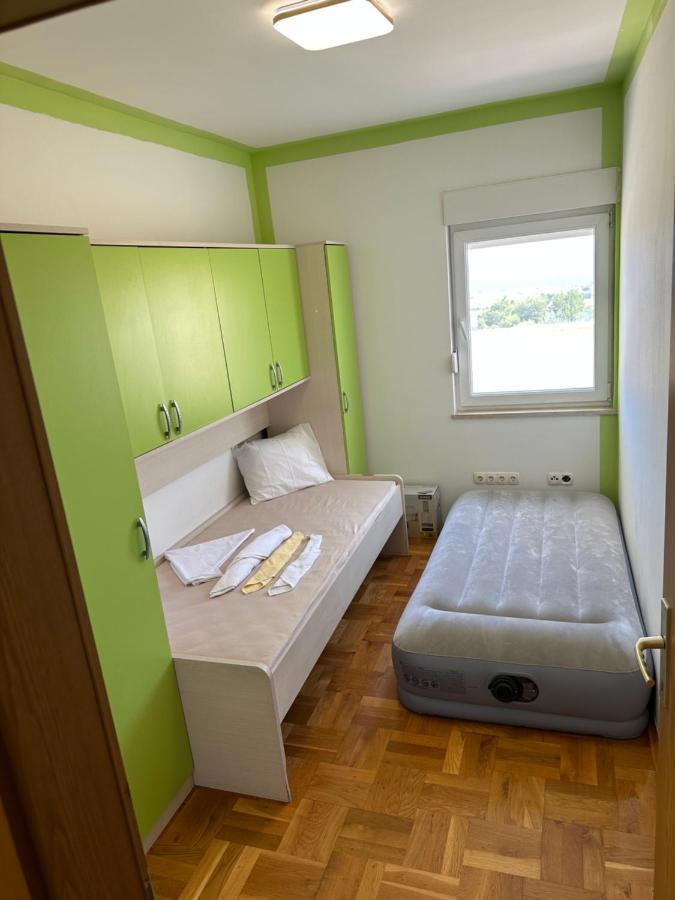 Apartman Aurora Daire Kaštel Novi Dış mekan fotoğraf